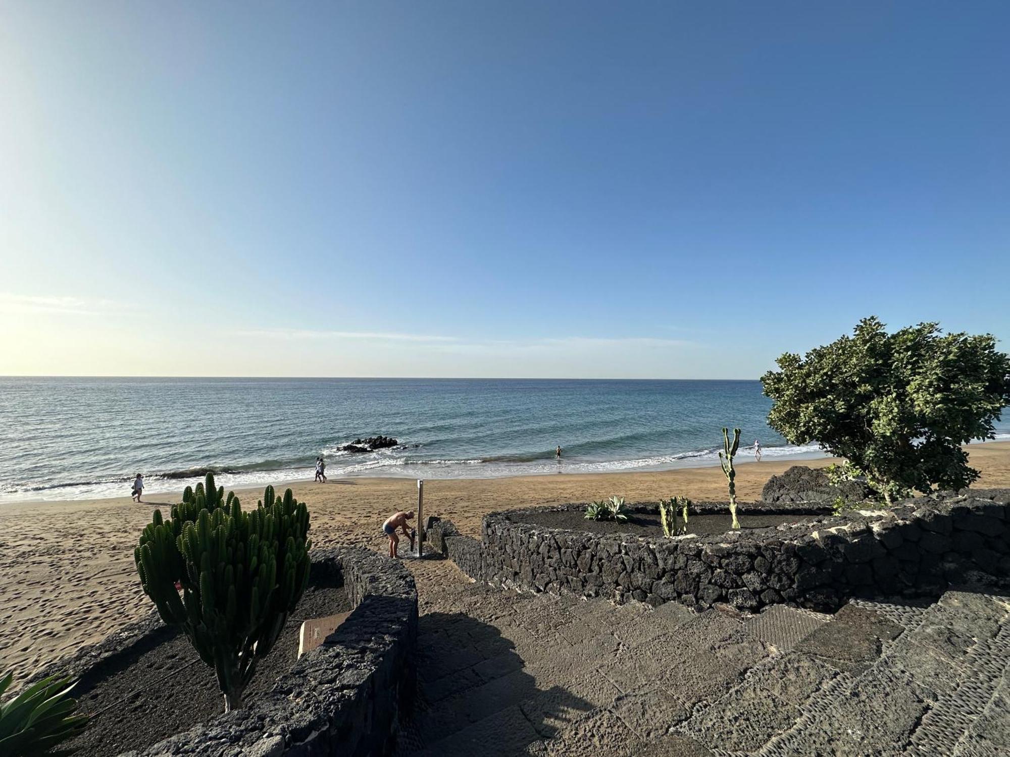 Sea View With Direct Access To Boulevard Puerto del Carmen  Exterior photo